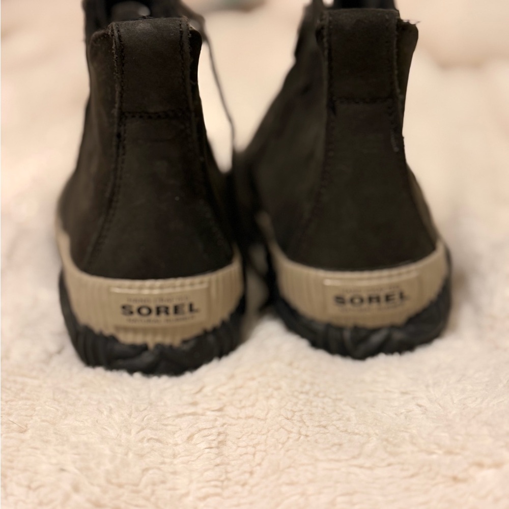 Sorel Black and Gray Outdoor Boots - Picture 2 of 3